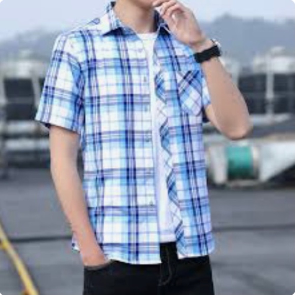 Hollister Men’s Plaid Button-Down Shirt Medium Cotton Short Sleeve EUC Casual